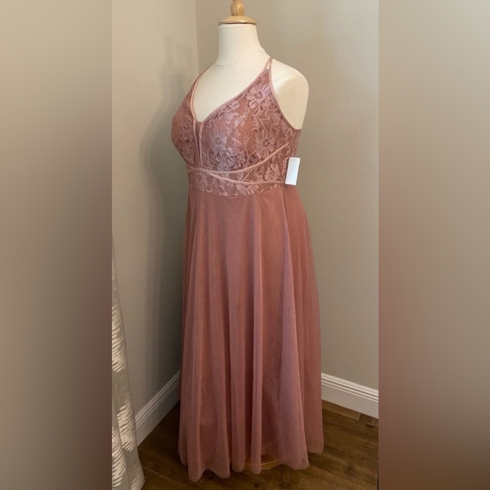 3x Plus Dress 💗 - Picture 4 of 6